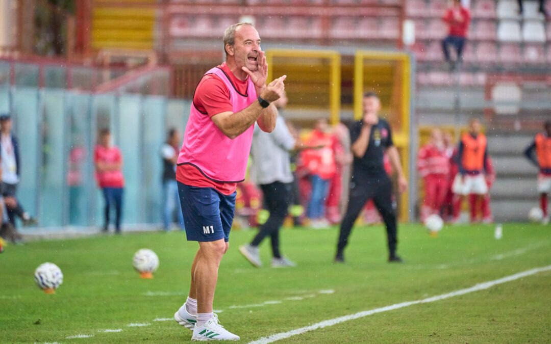 Al Comunale arriva il Livorno, Birindelli: “Vogliamo regalare una gioia ai nostri tifosi”